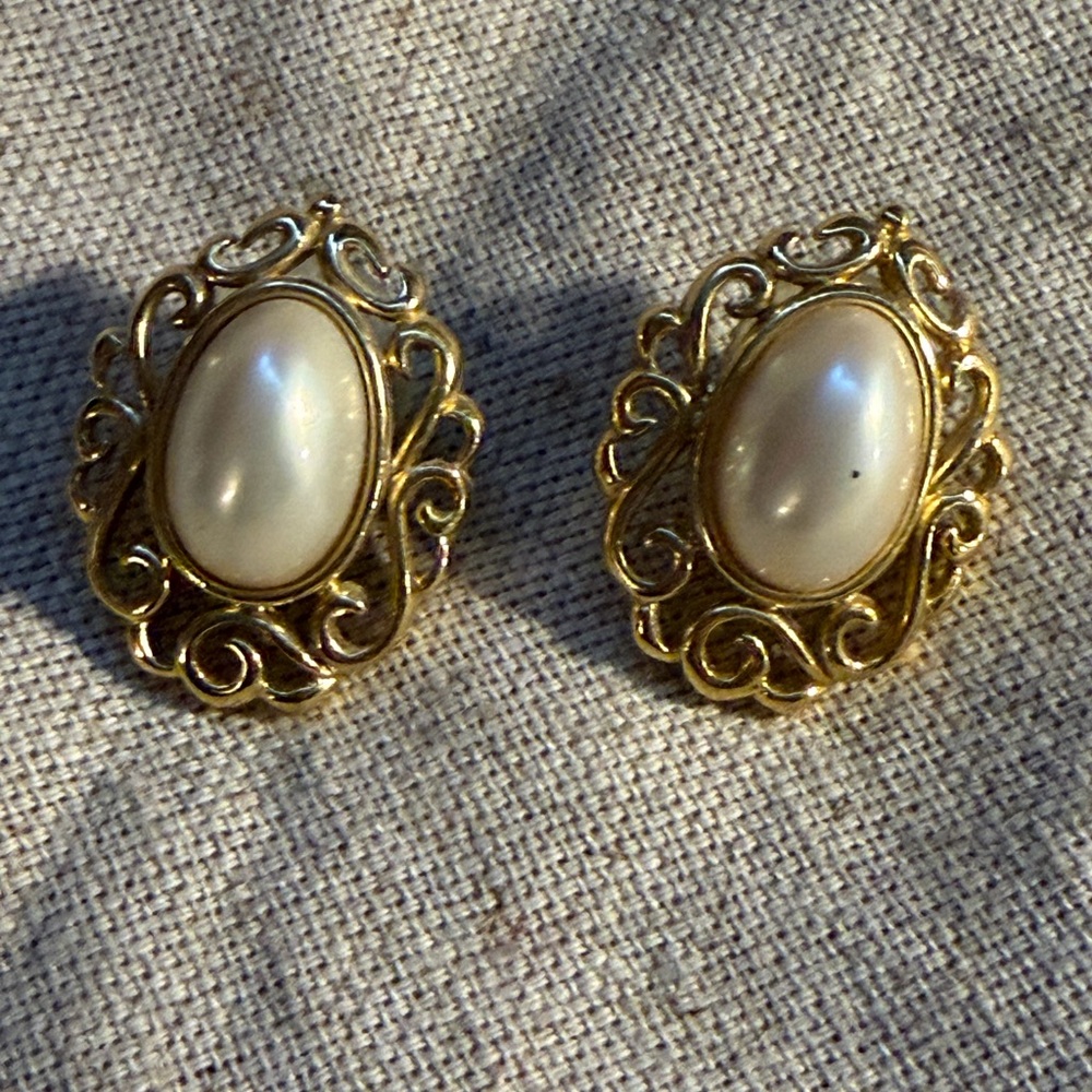 Trifari Gold and Cream Oval Earrings